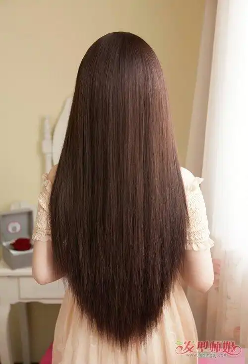 女生枫糖斑发色让你多份安全度 大方知性炫个人魅力长直发造型_发型
