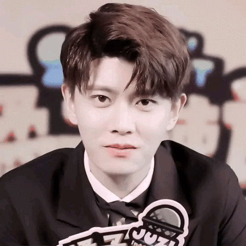 任嘉伦有哪些赢得你好感的细节?-育儿网