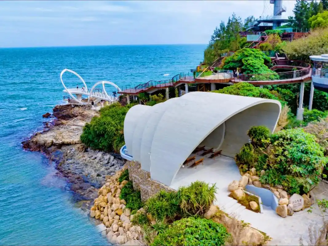 92惠州双月湾新晋景点礁石礼堂 98礼堂构造层层叠进,环环相扣