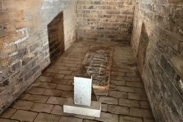 洛阳北邙山:走进古墓博物馆,参观历代典型墓葬