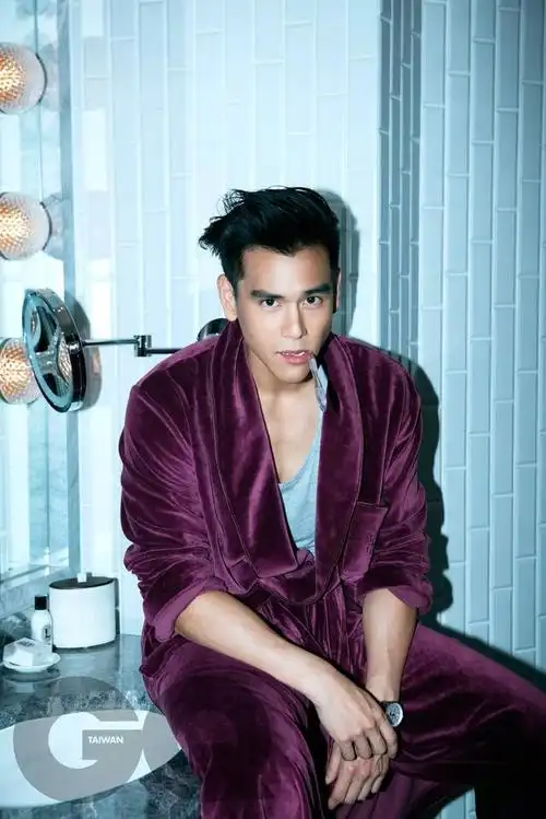 彭于晏年龄和个人资料(35岁彭于晏的人生超励志)(9)