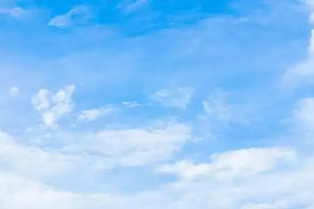 云清亮的天空作为背景.照片