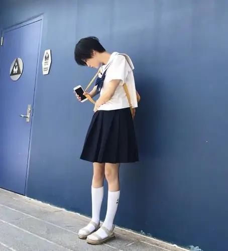 诸葛大力才是名不虚传的腿精,大胆挑战"牛奶袜",一般人却不敢尝试