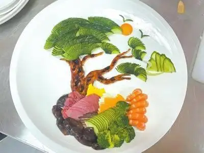 这道花色冷拼是否让你想起《梦华录》中的"菊花豆腐"