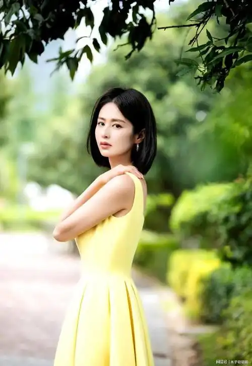 短发|穿搭|身材曲线_网易订阅