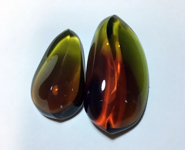 天然绿珀品质好坏怎么看怎么挑选绿琥珀的质量