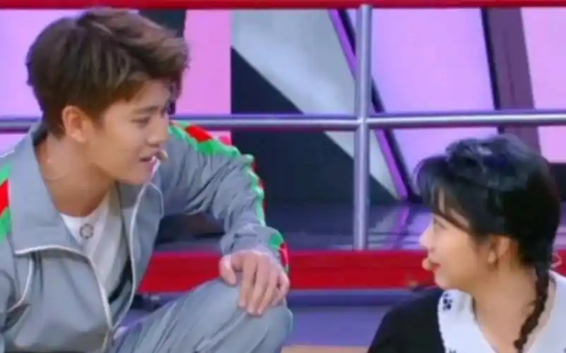 【任嘉伦×谭松韵】笑死了!叫兄弟帮忙可还行!