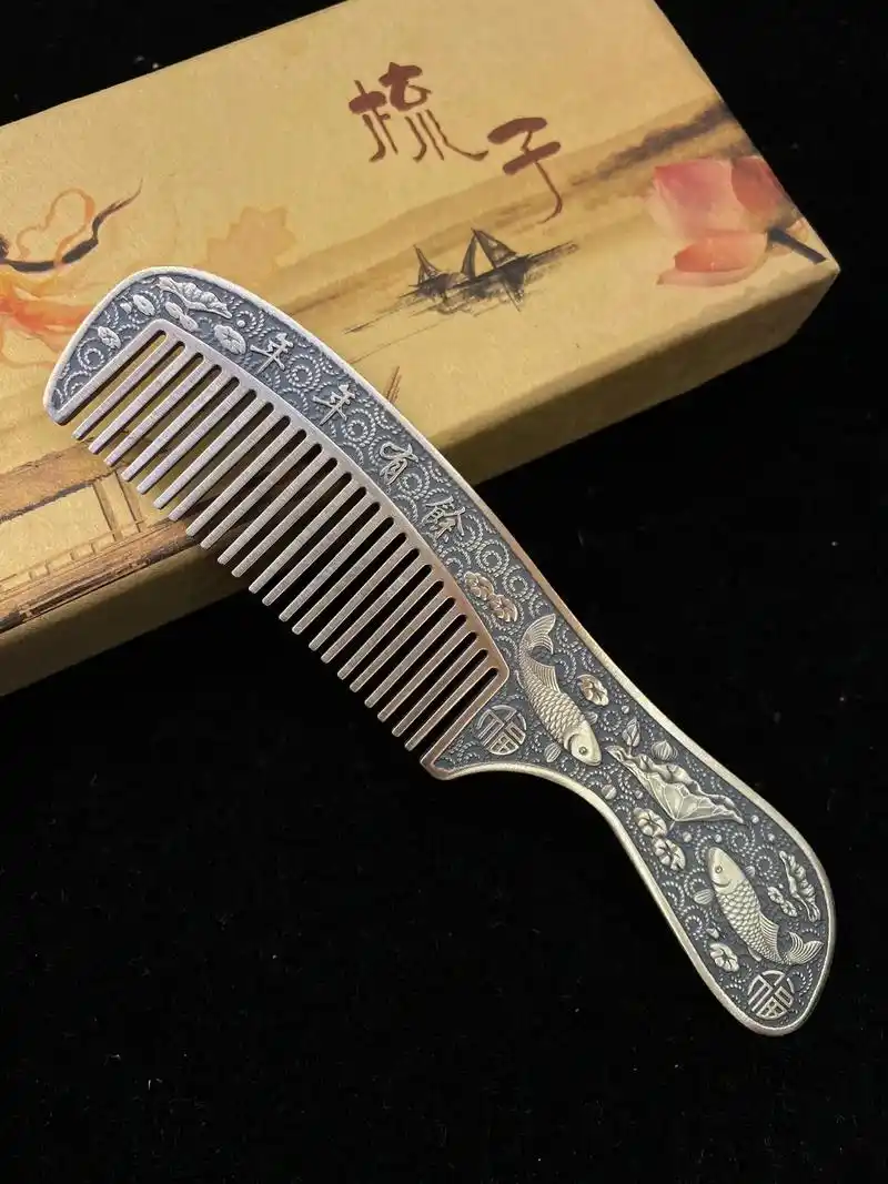 三五百的银梳子,看起来有一千多的价值.