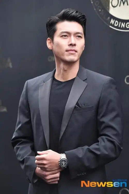 玄彬最新活动照曝光名品外貌狙击女心组图2