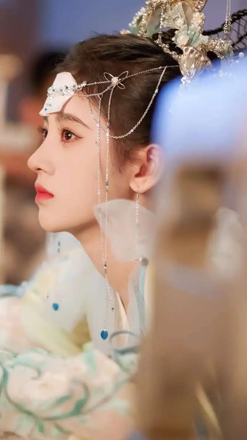 四千年一遇的仙女姐姐#鞠婧祎,这神仙颜值还有谁能比?#创作灵 - 抖音