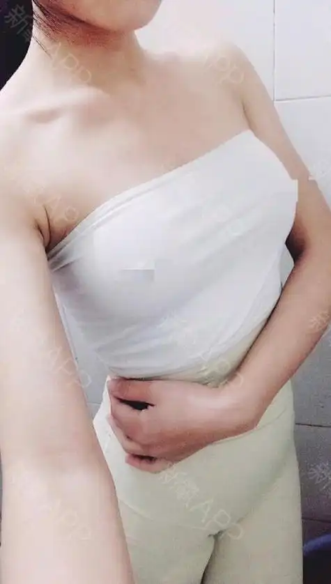 乳房不发育是病吗 20岁了乳房都没有发育怎么办