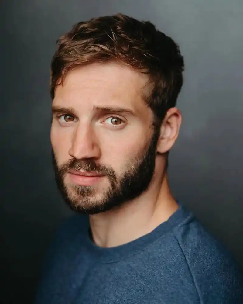 英国男星亚历山大·林肯正式出柜,大方公开同志身份