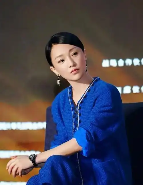 49岁"没人敢娶"的周迅,终于为自己的"花心"付出了代价