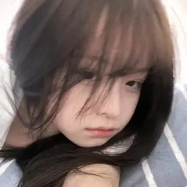 适合当网恋发的照片女生头像图片