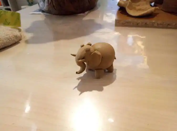 市第二幼儿园泥塑课《大象》