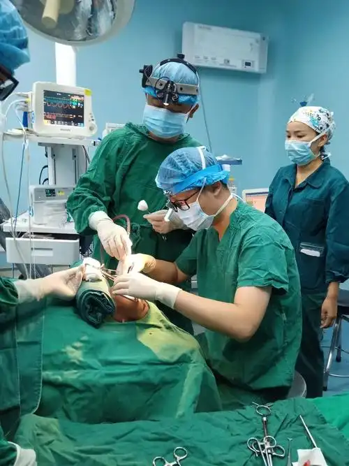 援滇路上记永平第一例腺样体切除术