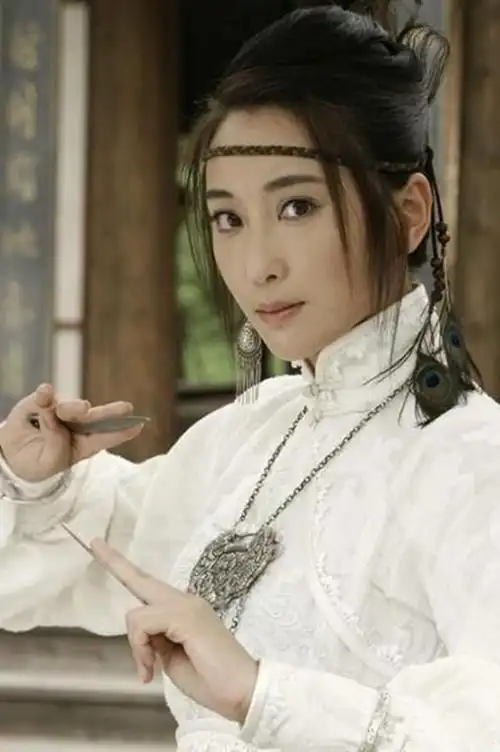 凭借《铁梨花》而走红,被观众们熟知,如今再次美出新高度