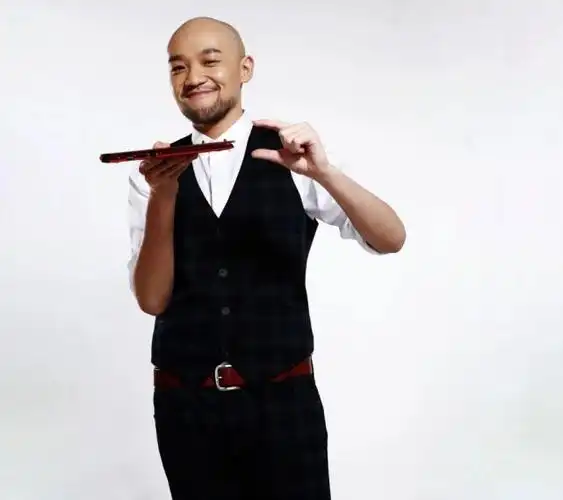 李代沫放飞自我近照一身肌肉粗暴又狂野直言现在只想做好自己