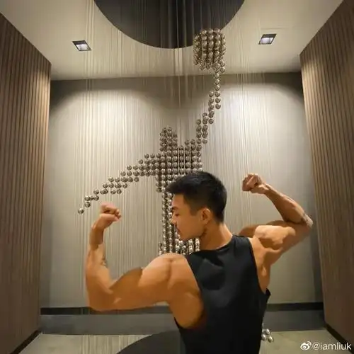 型男大赏ii 粗犷的肌肉大哥不知道是不是你的菜_身材