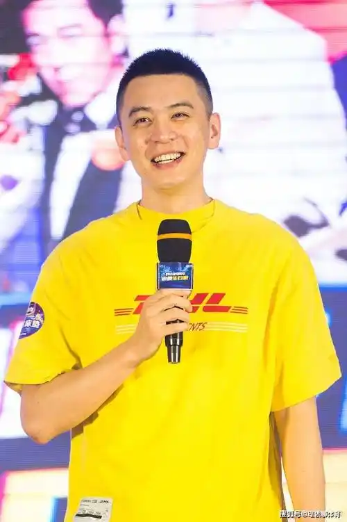 杨鸣一人一城,三年三冠,如今正式卸任,传奇生涯画上圆满句号_篮球