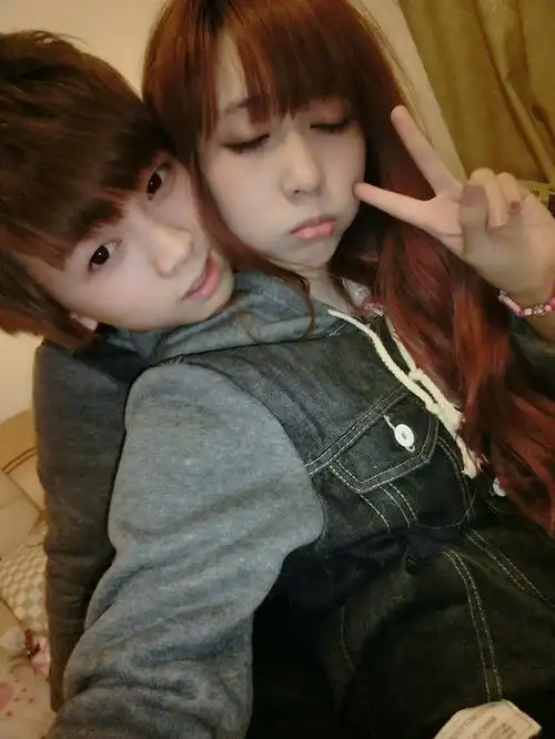 男俊女美情侣大图_好幸福的一对对