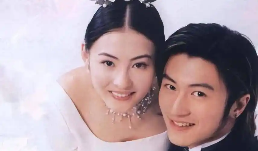 张柏芝谢霆锋将于近期复婚, 并且举行复婚仪式, 三胎生父也是谢霆锋