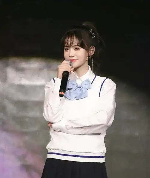 洪潇(中国内地影视女演员)_摘编百科