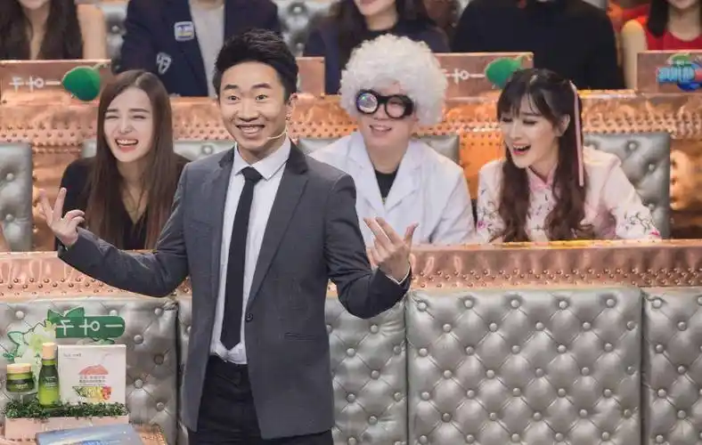 《名侦探学院》中,杨迪觉得自己身材能排前三,这个脑回路没谁了_年纪