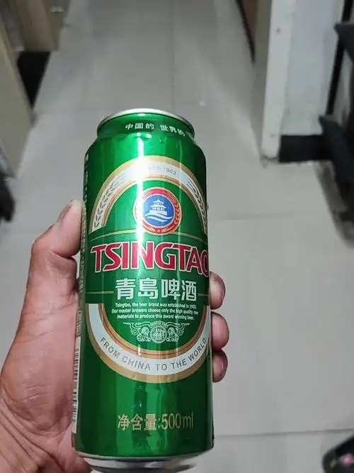 易拉罐的青岛啤酒