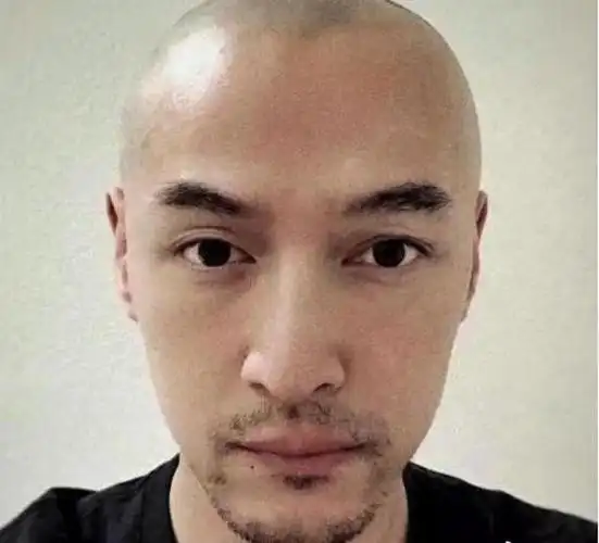 娱乐圈的光头男明星,一个比一个帅