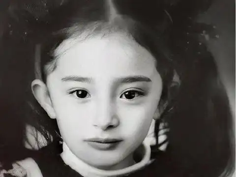 小糯米正面照曝光怪不得杨幂从不晒娃有没有整容一眼便知