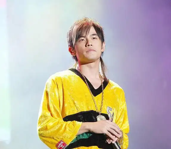 如何评价周杰伦的无与伦比世界巡回演唱会