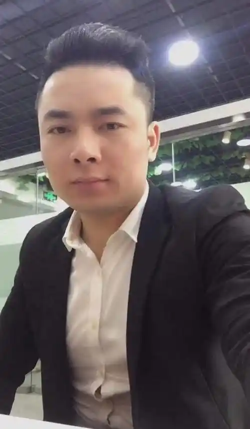 40岁离异男征婚照片(id:2693238)_广东深圳征婚交友_我主良缘网