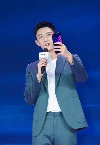 黄景瑜中文名:黄景瑜/英文名:jingyu huang/别名:鲸鱼/国籍:中国/星座