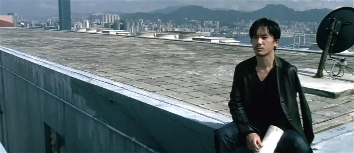 与刘建明的结局相比,陈永仁的才是善终,深度解析《无间道》