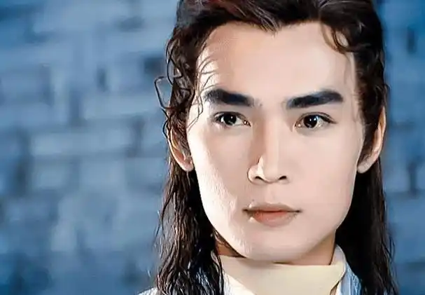 娱乐圈这七位"桃花眼"男星,压不住的含情脉脉,个个看狗都深情|焦恩俊