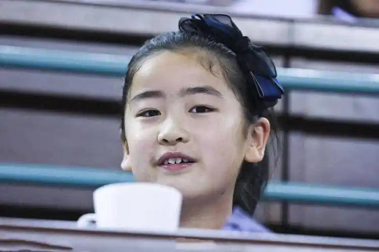 原创巨人基因姚明女儿身高直追19米实力抢镜姚沁蕾侧脸像爸爸