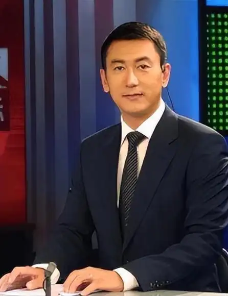 鲁健:32岁娶小6岁央视主持人,婚后"分居"15年,风光背后有泪水