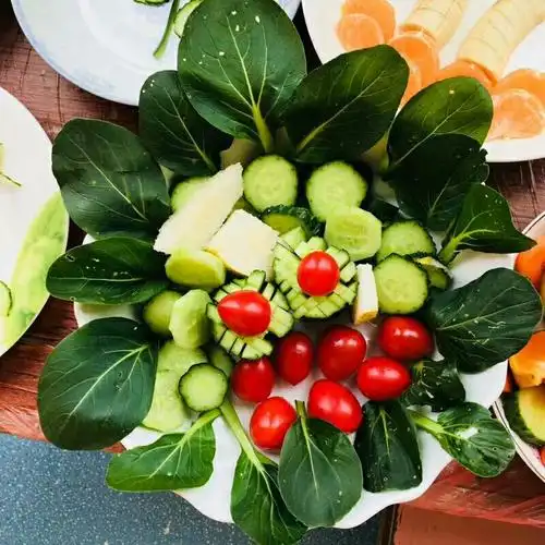 董北实小幼儿园小4班蔬菜水果拼盘大赛开战啦!