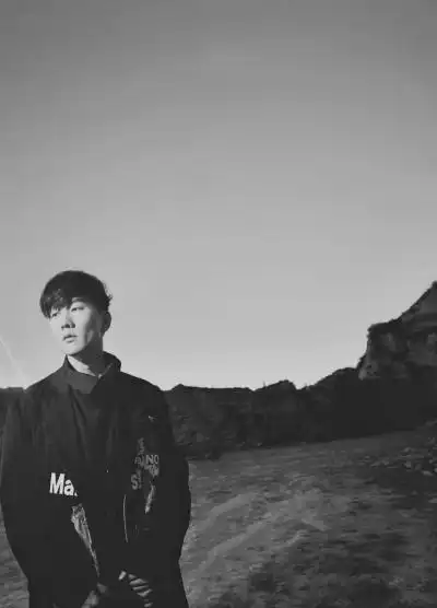 林俊杰帅图 林俊杰自改 伟大的渺小 stories untold 因你而在 黑白