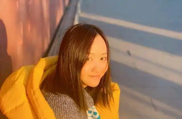 朱一龙疑似隐婚生子后经纪人李婵的评论突然增多主要还是利益