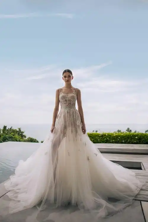 一件你值得的绝美婚纱nicolefelicia2019春夏系列