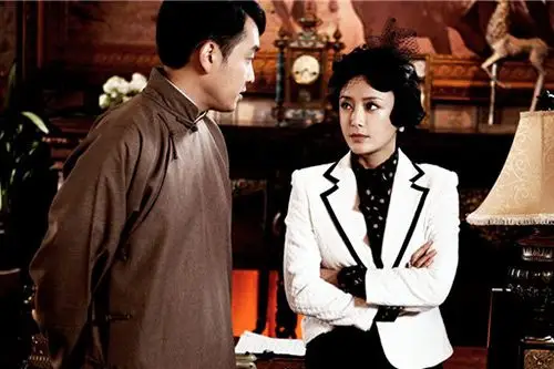 《滚滚红尘》热播"草根女"秦岚逆袭上海滩