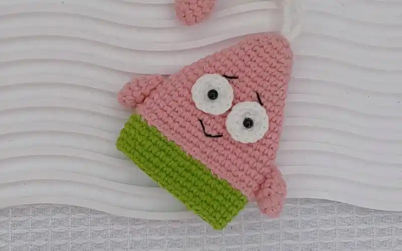 【tao桃手工】钩针编织可爱派大星钥匙包