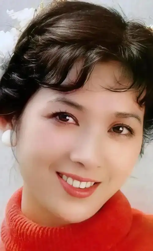 端庄优雅的龚雪,美艳动人,魅力无限的写真照!__财经头条