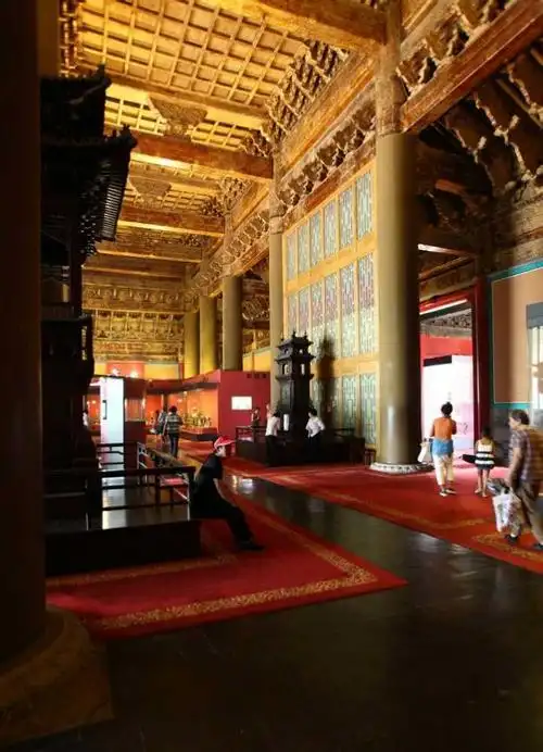 明清的皇帝寝宫有多奢华跟欧洲王室寝宫相比如何