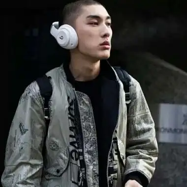 短发头像图片男生霸气冷酷真人高清