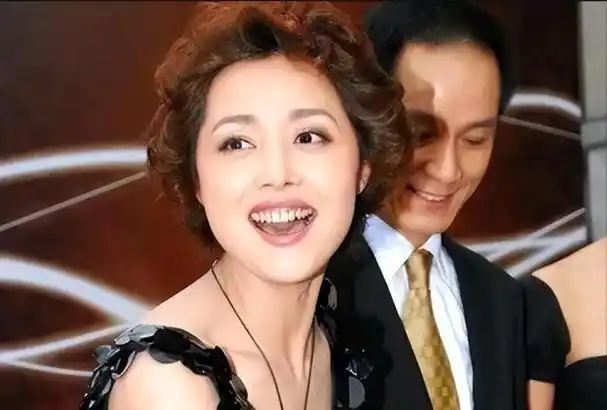 刘蓓:三婚再嫁张健,亲儿子是她的开心果,大明星继子却