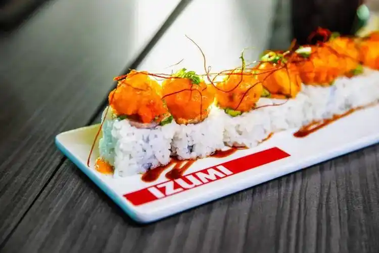 还有那些吃货们心心念念的餐厅:铁板烧 ,270 咖啡馆,机器人酒吧,牛排