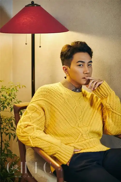 刘恺威最新封面大片曝光 惬意笑容温暖寒冬
